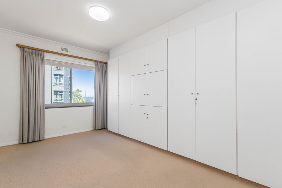 To Let 3 Bedroom Property for Rent in Sea Point Western Cape